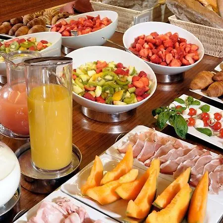 Ξενοδοχείο Hotel&ristorante Miramonti Palazzo Storico Ριέτι