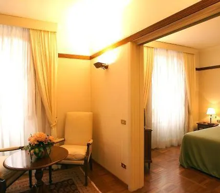 Ξενοδοχείο Hotel&ristorante Miramonti Palazzo Storico 4*