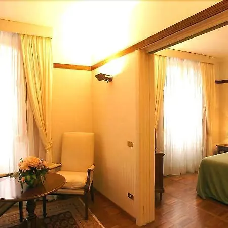 Hotel Hotel&ristorante Miramonti Palazzo Storico 4*