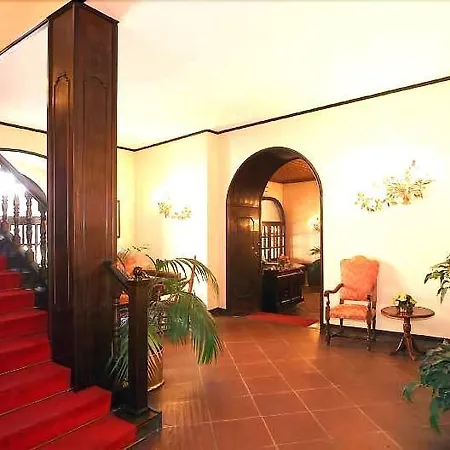 Hotel&ristorante Miramonti Palazzo Storico Ξενοδοχείο Ριέτι