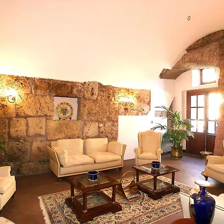 Hotel&ristorante Miramonti Palazzo Storico Ριέτι