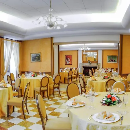 Hotel&ristorante Miramonti Palazzo Storico Hotel Rieti