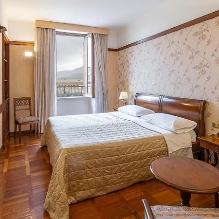 Ξενοδοχείο Hotel&ristorante Miramonti Palazzo Storico 4*