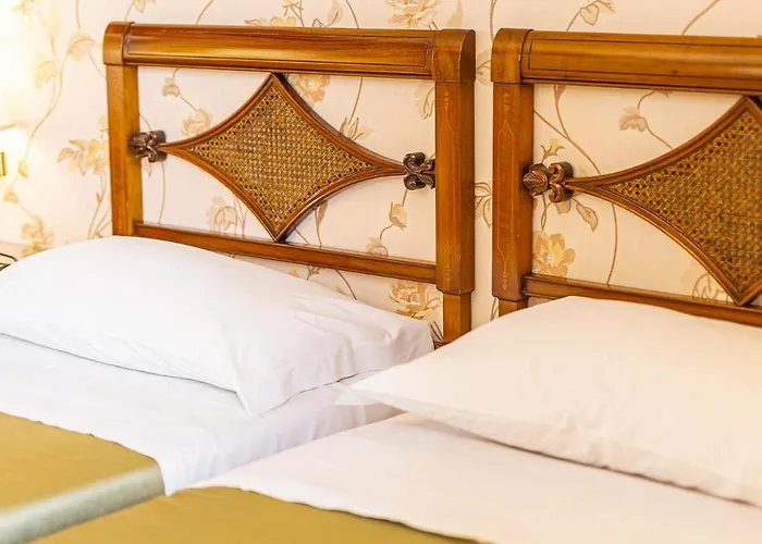 Hotel&ristorante Miramonti Palazzo Storico Hotel 4*