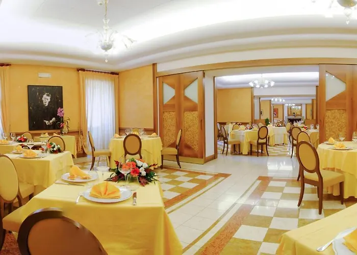 Hotel&ristorante Miramonti Palazzo Storico 4* Rieti